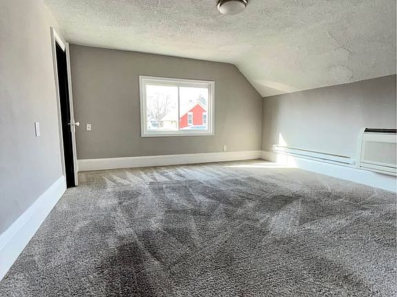 5th image of 473 Banfil St #2