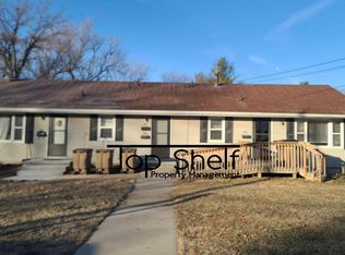 560 S 16th St, West Des Moines, IA 50265