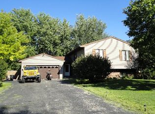 11N671 Howard Ave, Elgin, IL 60124