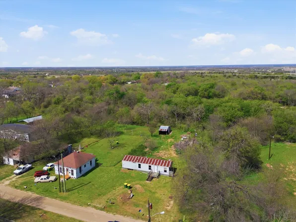 209 NE 8th St, Hubbard, TX 76648