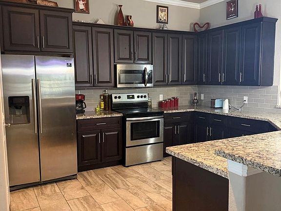 5th image of 8150 Sharondale Dr