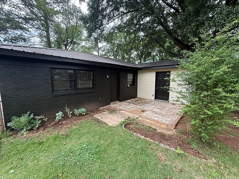 1217 Frederick Rd — Photo 2