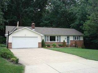 30000 Meadowbrook Dr, Wickliffe, OH 44092