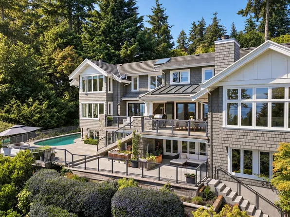 6180 Candia Pl, West Vancouver, BC V7W 1Y1