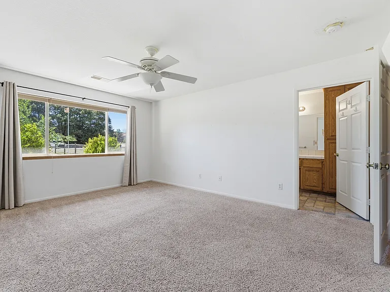 23440 Mashie Ct — Photo 11