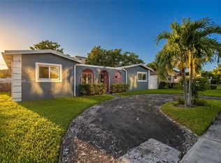 Oakland Estates North 1st, Lauderdale Lakes, FL 33319