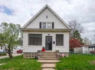 766 N Mill St, Pontiac, IL 61764