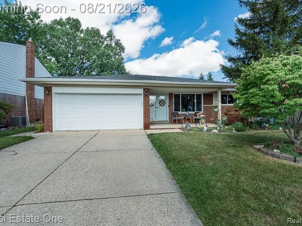 4167 Angeline Dr, Sterling Heights, MI 48310