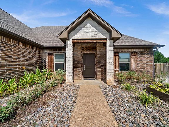 2nd image of 21351 Boone Dr
