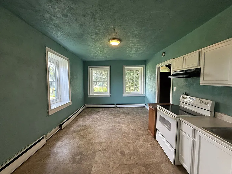 2500 N Brandt Rd — Photo 4