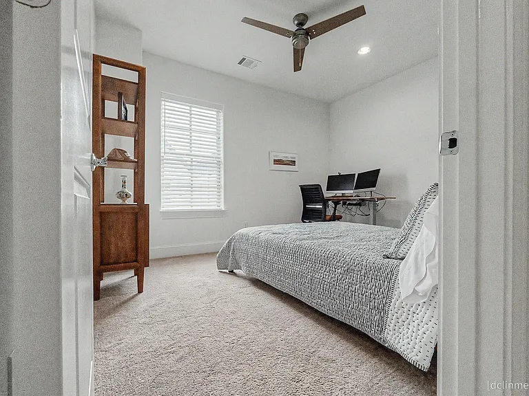 4009 University Grove St — Photo 23