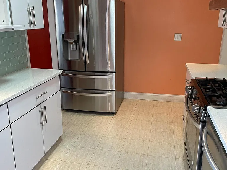 5003 Bell Blvd — Photo 3