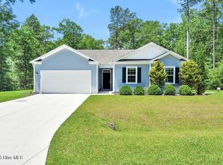 203 J Belton Ct, Sneads Ferry, NC 28460