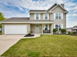 1612 Redtail Dr, Hartford, WI 53027