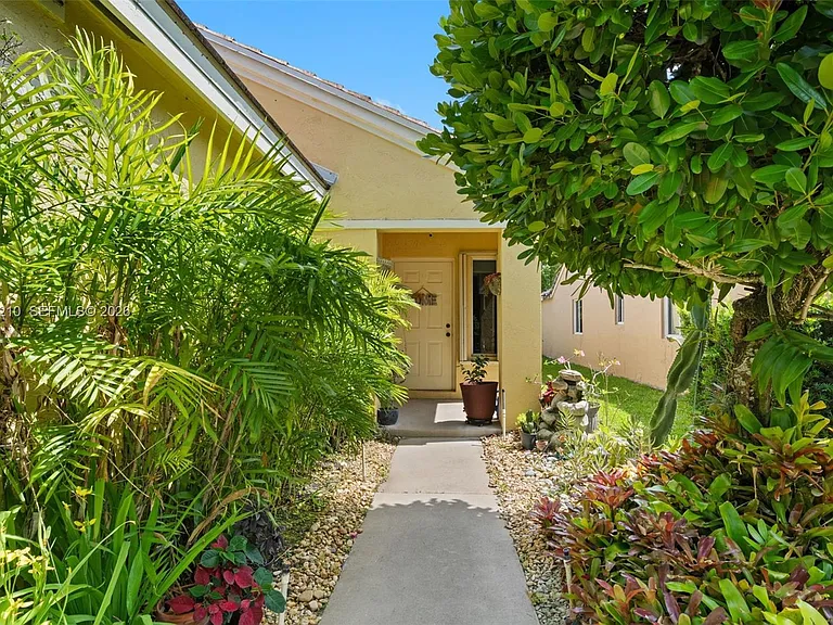 4334 Mahogany Ridge Dr — Photo 24