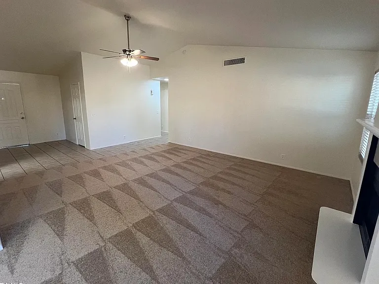 1321 E Morrow Dr — Photo 6