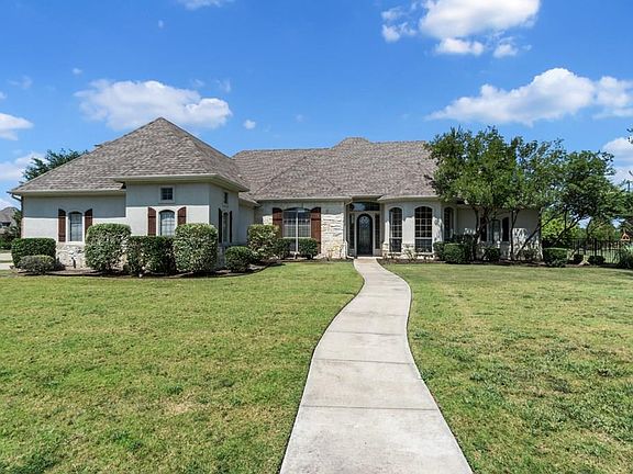 4th image of 104 Stoneleigh Dr