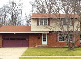 437 Windsor Dr, Elyria, OH