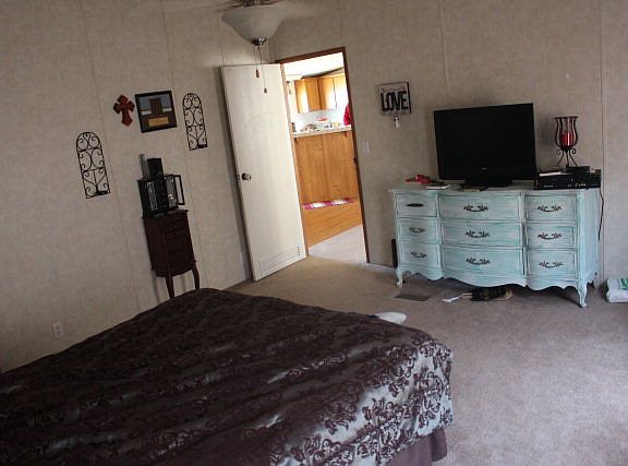 4th image of 867 W Conestoga Ln