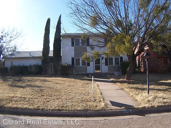 2nd image of 1802 Beechwood Ln