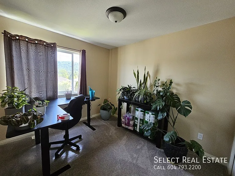 36220 Shadbolt Ave — Photo 30