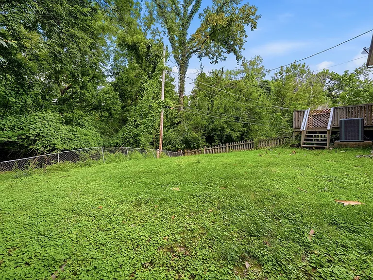 2216 Jackson Dr — Photo 34