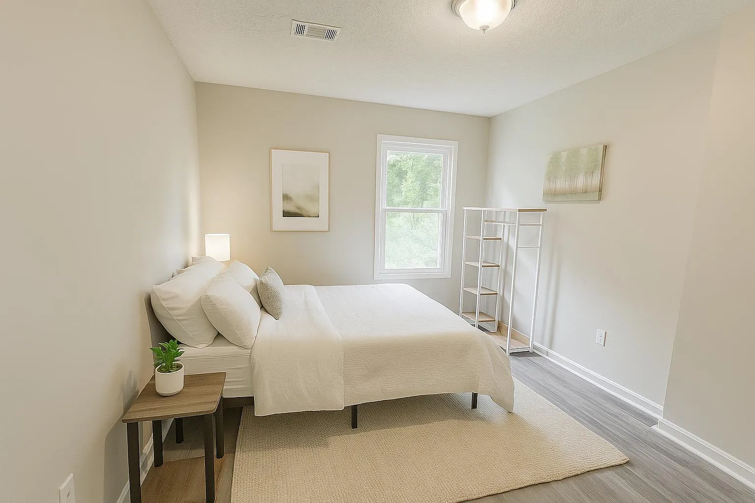 4 bed, 4.0 bath, 2300 sqft, $970 — Photo 1