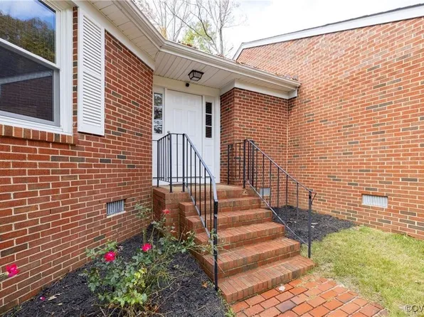12724 S Chester Rd, Chester, VA 23831