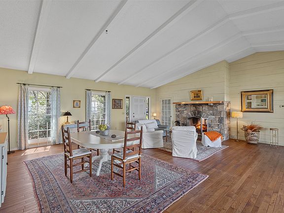 2nd image of 984 King Gap Road