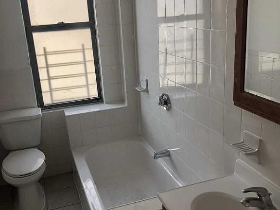 5th image of 145 Vermilyea Ave APT 21