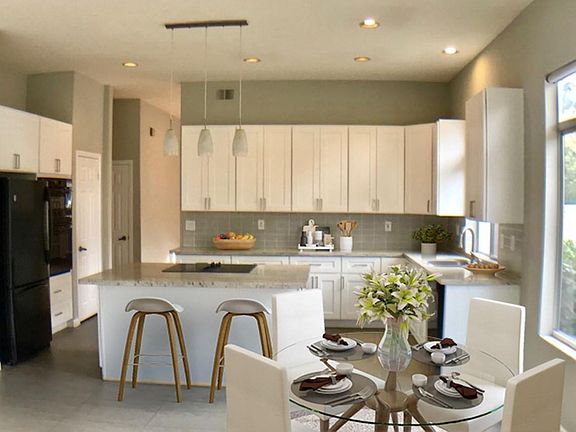 2nd image of 4870 Caminito Exquisito