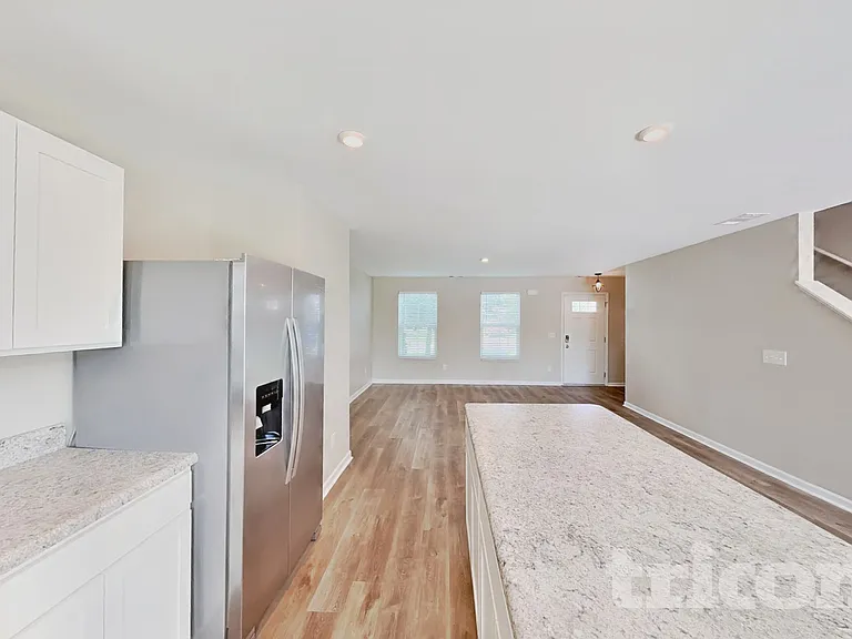 2412 Solomon Ln — Photo 6