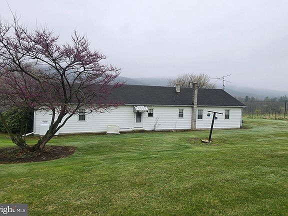 3rd image of 1507 Bendersville Wenksvill Rd