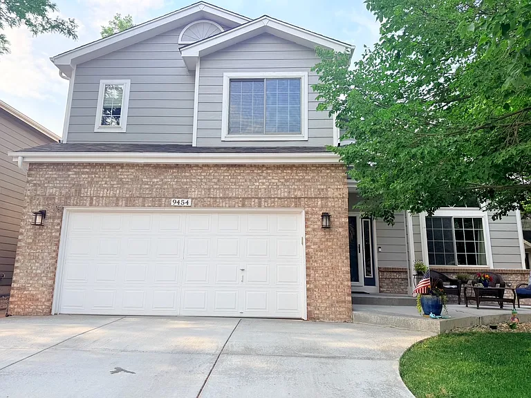 9454 Morning Glory Ln — Photo 1