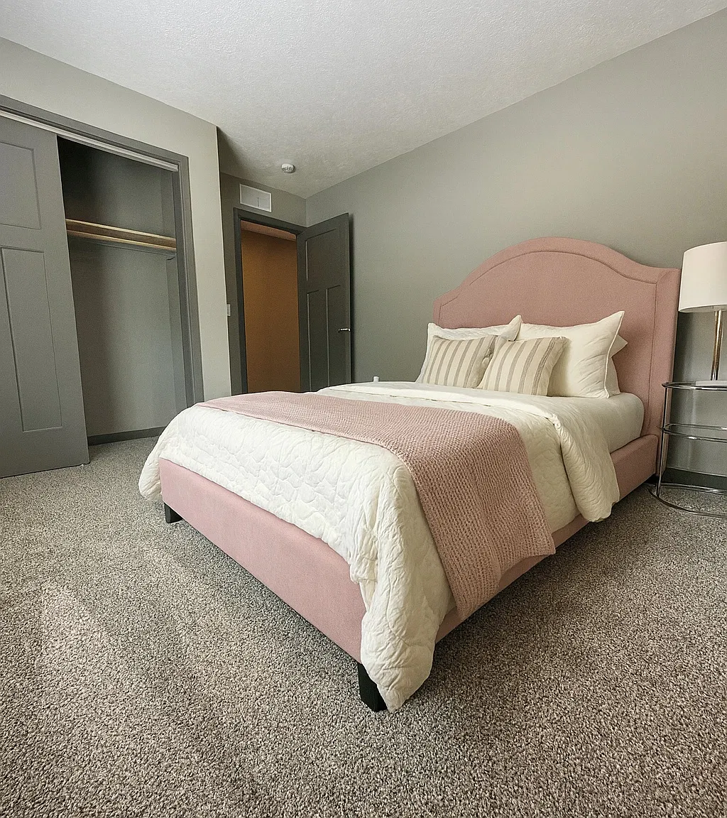 4 bed, 2200 sqft, $2,650 — Photo 3