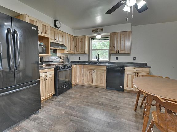 2nd image of 9603 Plymouth Pl