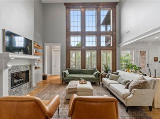 13 Dawn Hills Dr, Bentonville, AR 72712