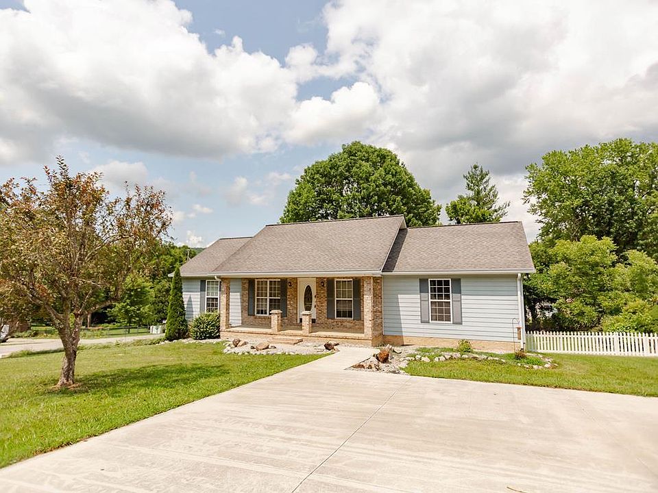 1st image of 3104 Bridgeway Dr