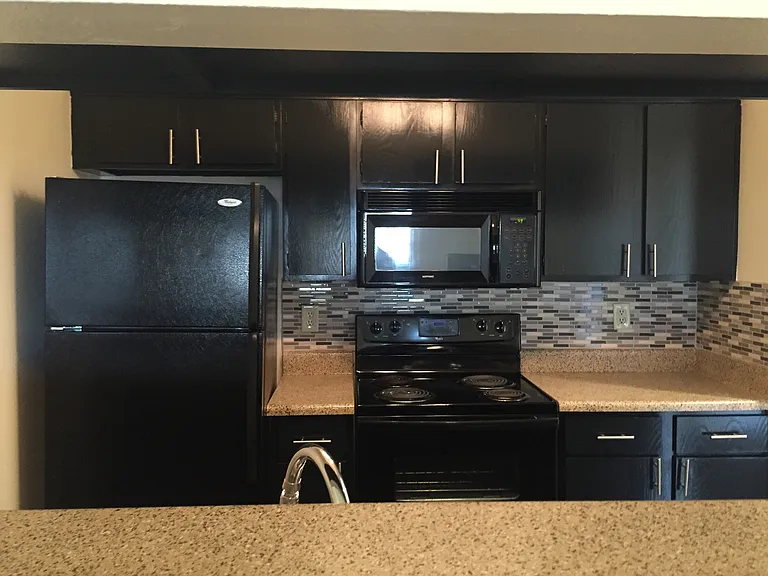 Windscape Apartments — Photo 12