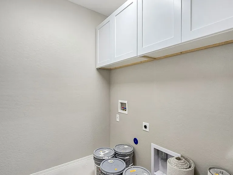 17878 W Desert Wind Dr — Photo 25