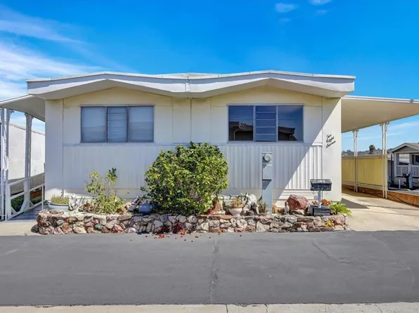 287 Robin Ln, Oceanside, CA 92057