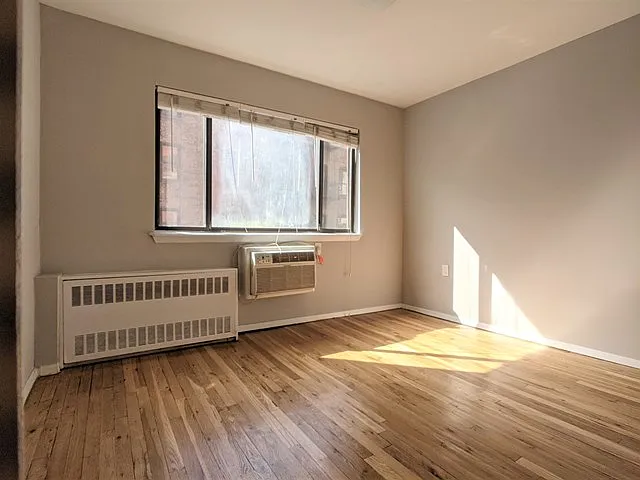 412 W 25th St #5F — Photo 6