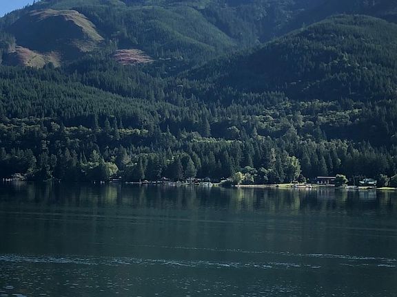 5th image of 446 W Lake Samish Dr