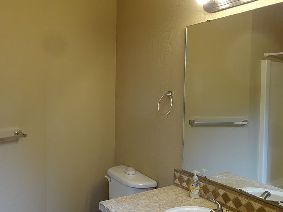 2nd Bathroom