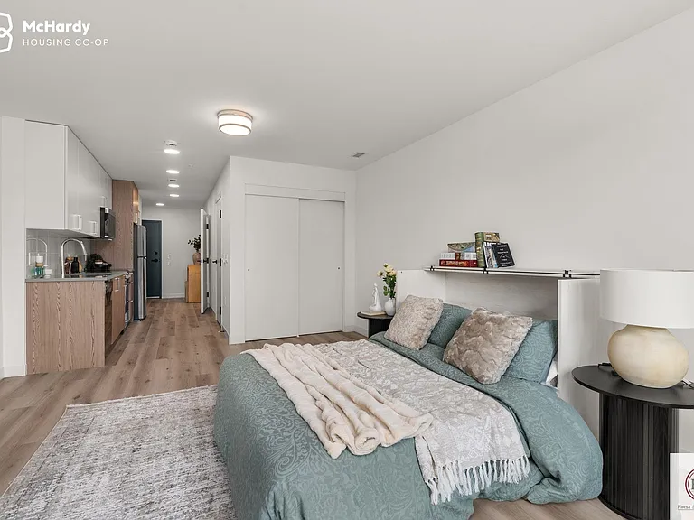 5085 McHardy St — Photo 13