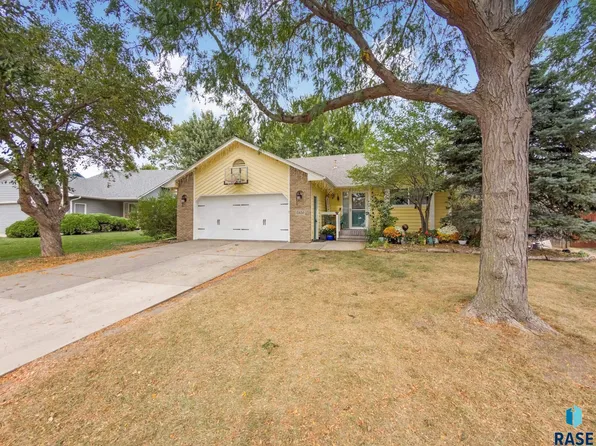 2520 S Alpine Ave, Sioux Falls, SD 57110