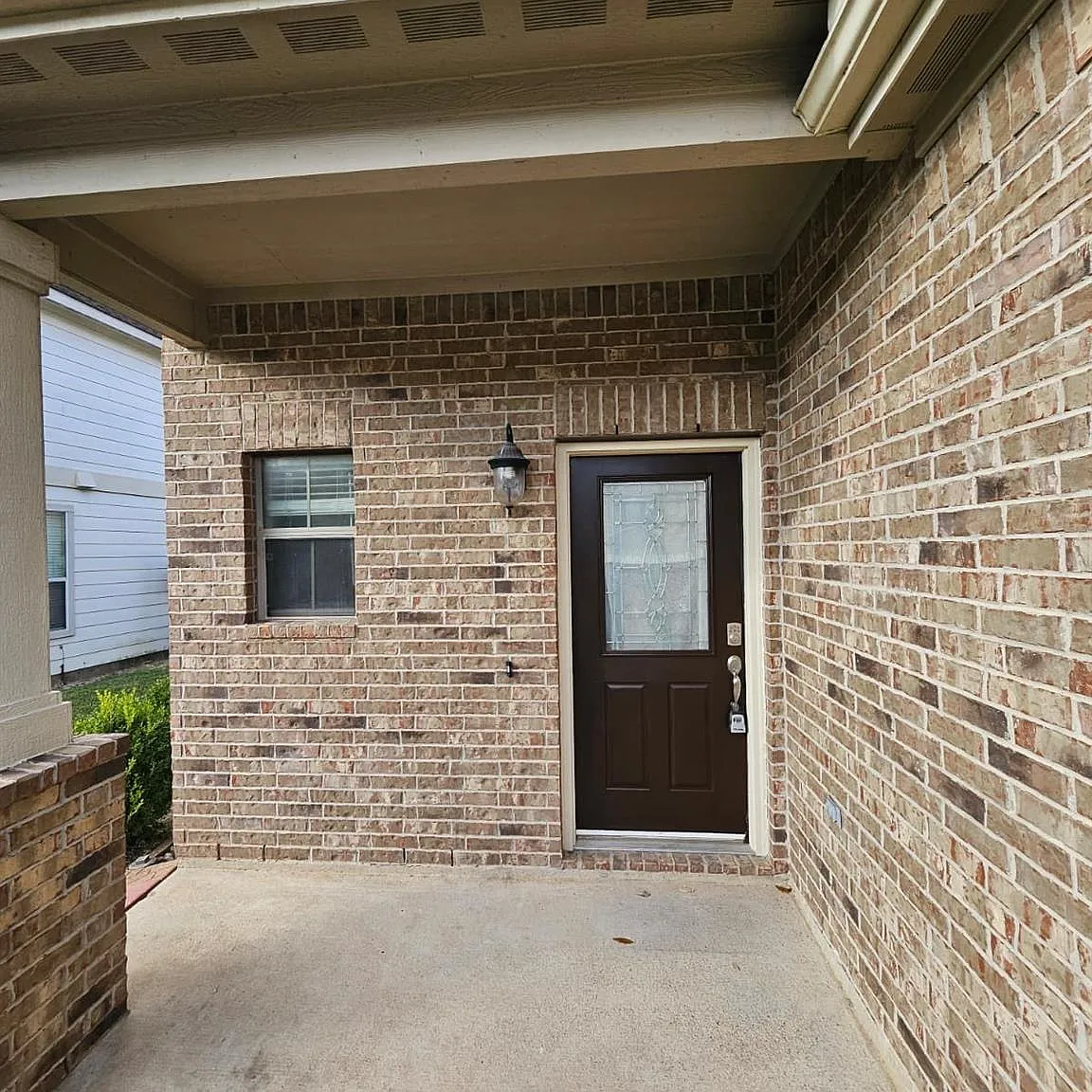 3 bed, 2.5 bath, 1532 sqft, $2,000 — Photo 3
