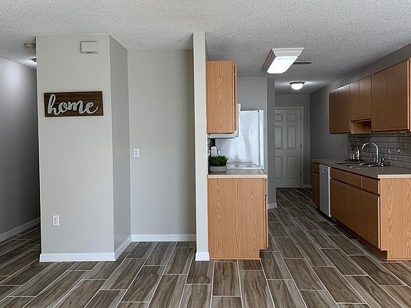 4th image of 605 Wyoming Ave