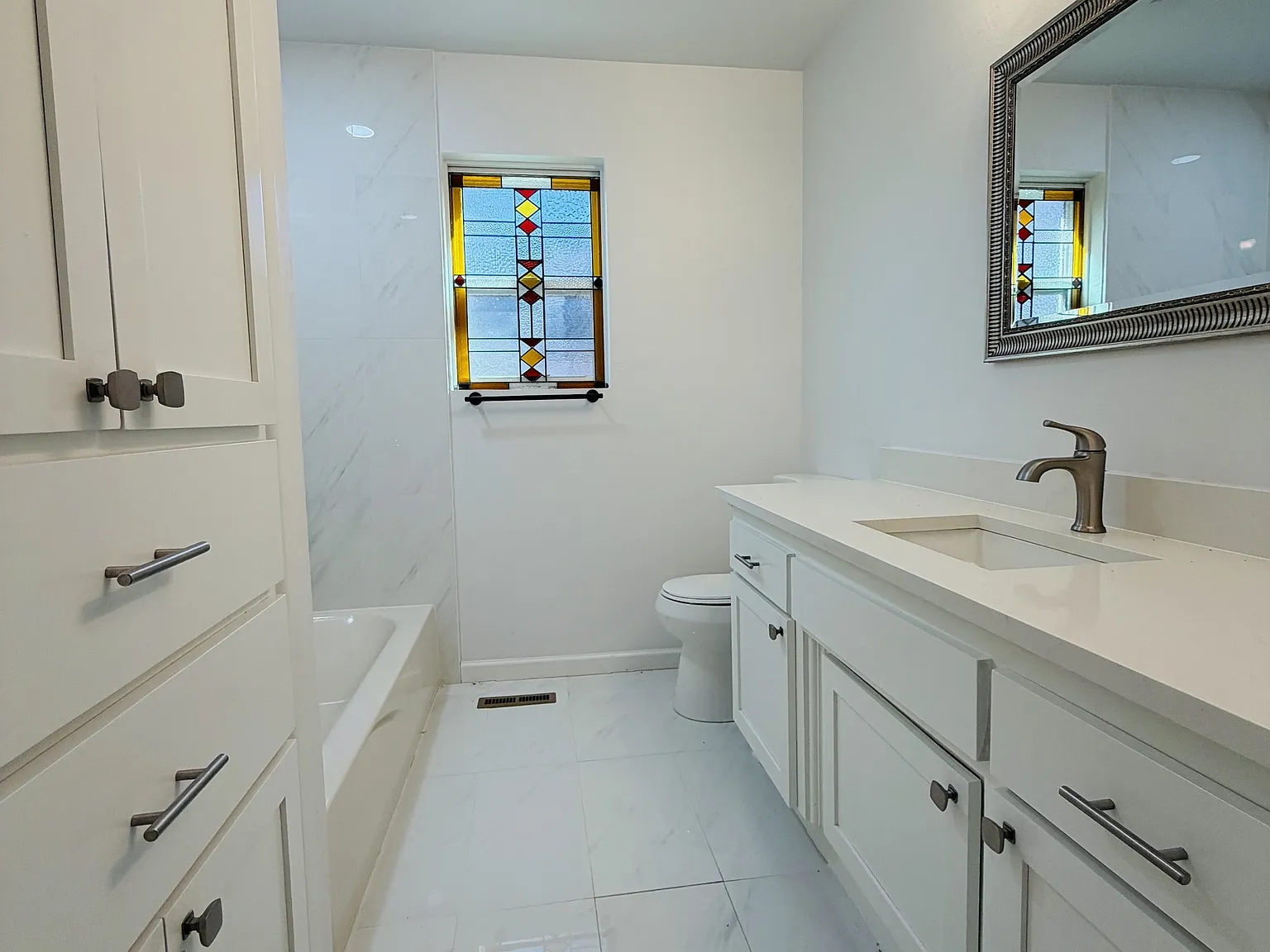 2705 Carlton Way - 1 — Photo 3