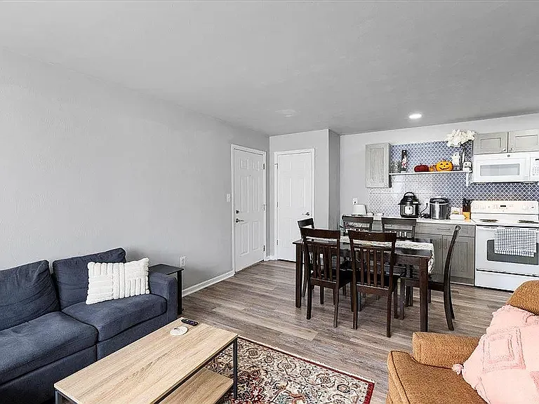 1780 Liberty Ln #C32 — Photo 5